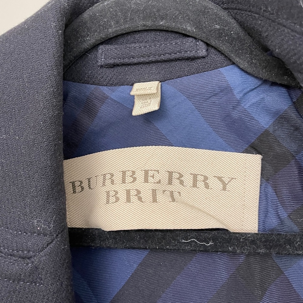 Burberry coat - Picture 7 of 12